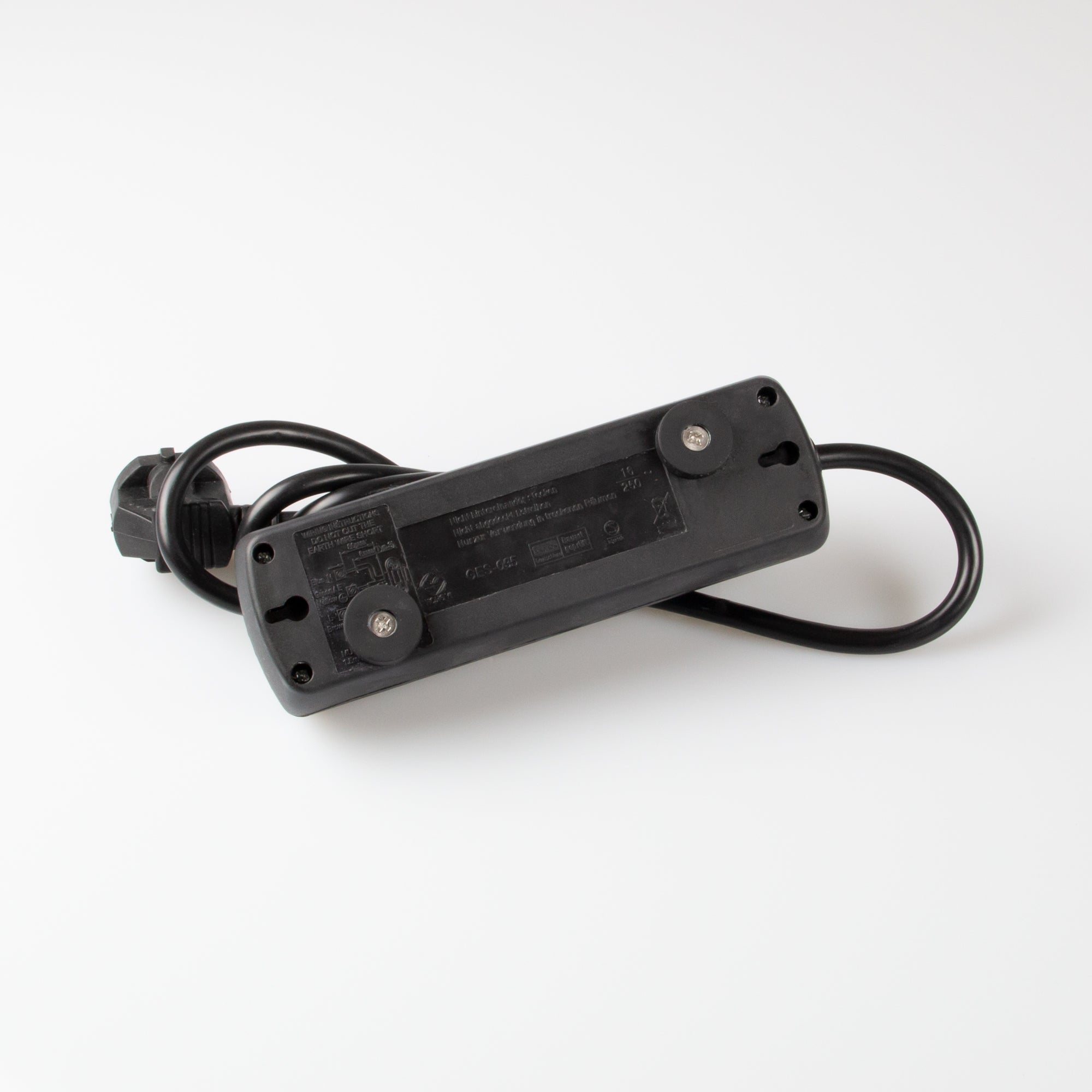 Magnetische Steckdosenleiste