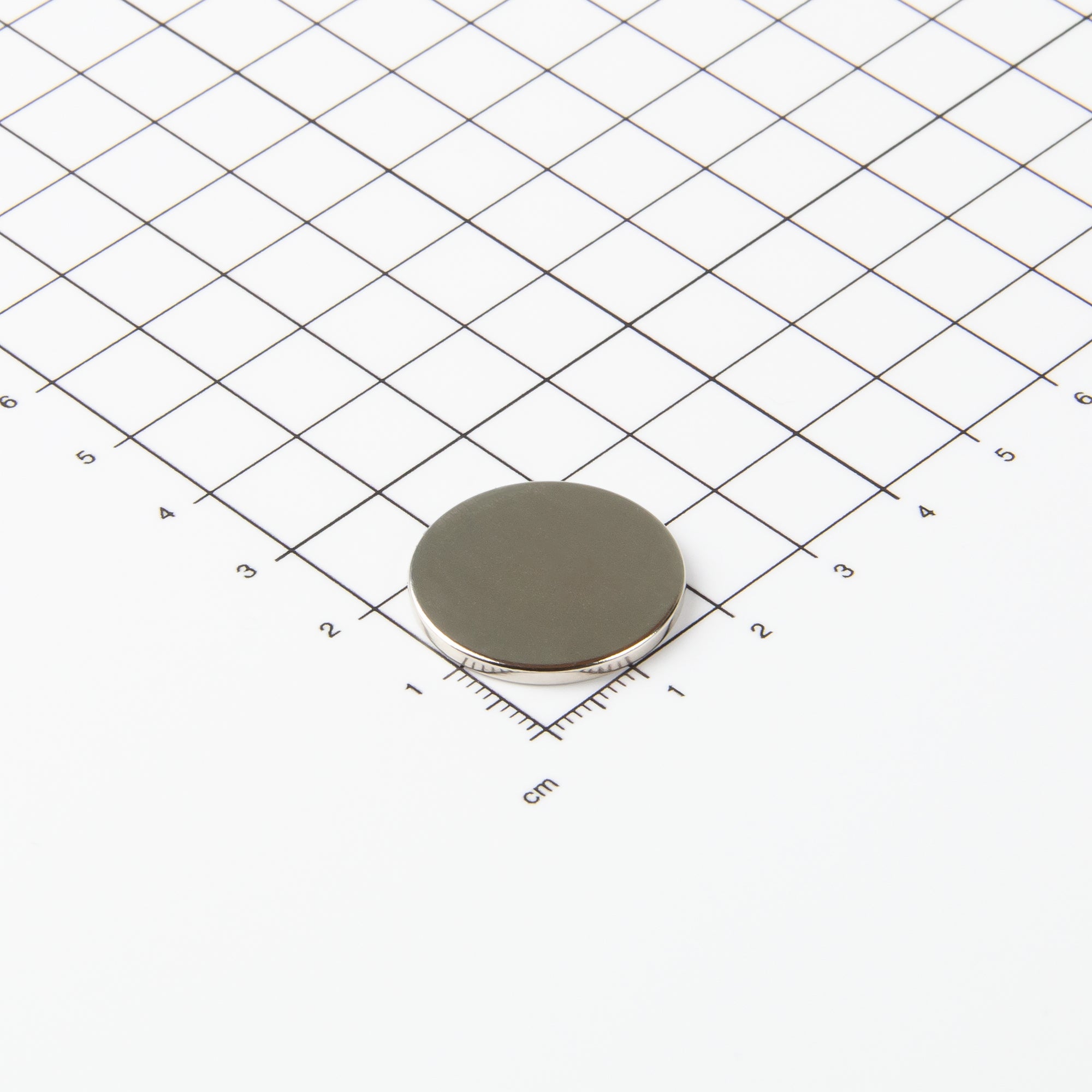 Flacher Scheibenmagnet aus Neodym mit der Abmessung Ø23x2mm