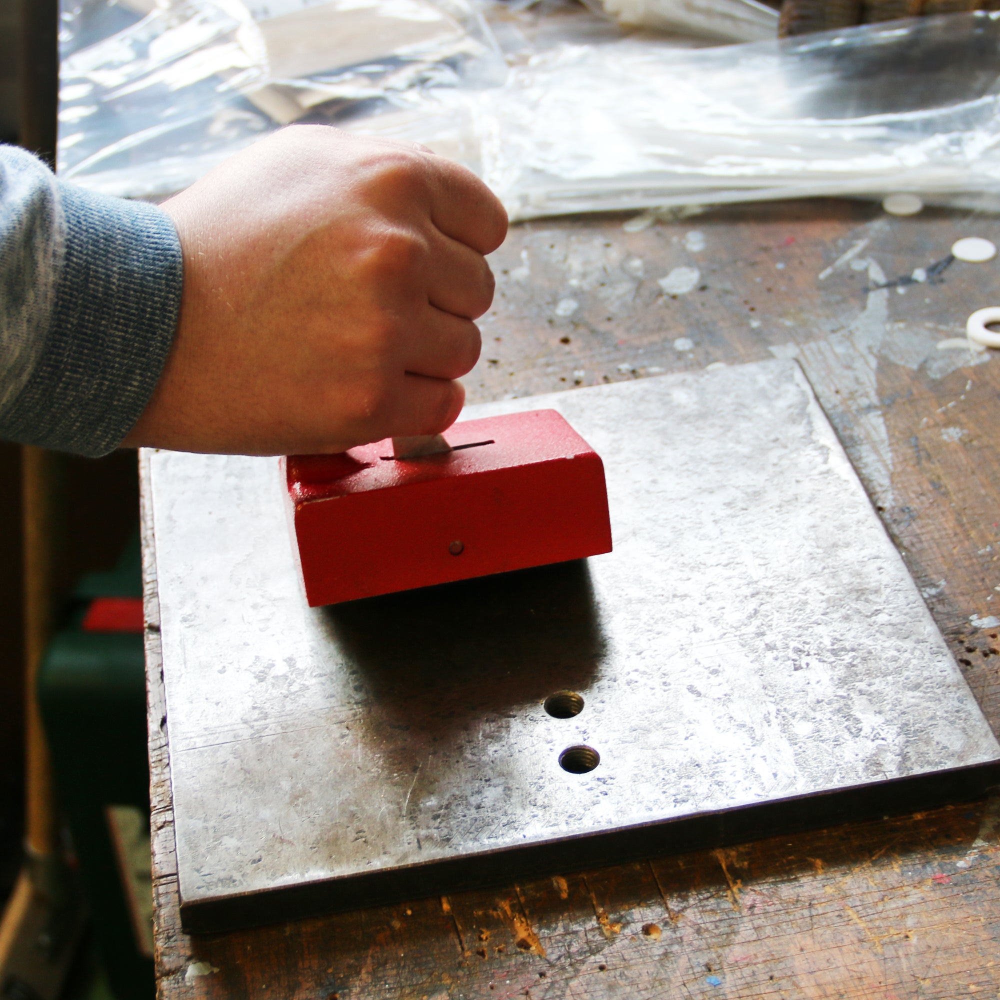 Leichtlasttragmagnet mit Ablösehebel 92x50mm Ablösehebel