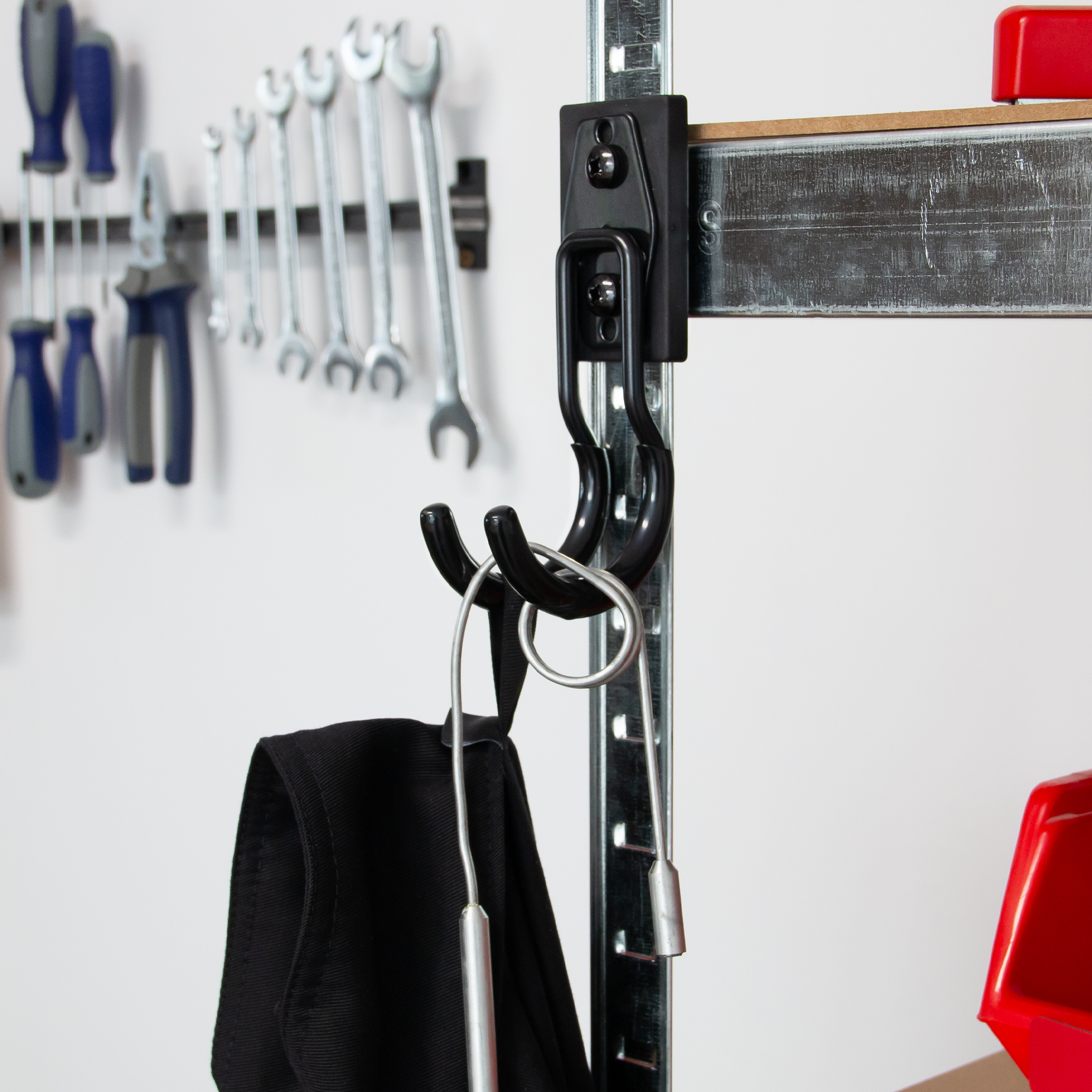 Magnetischer Geraetehalter - gummierter Magnethaken für Geräte, Werkzeug, Jacken und mehr