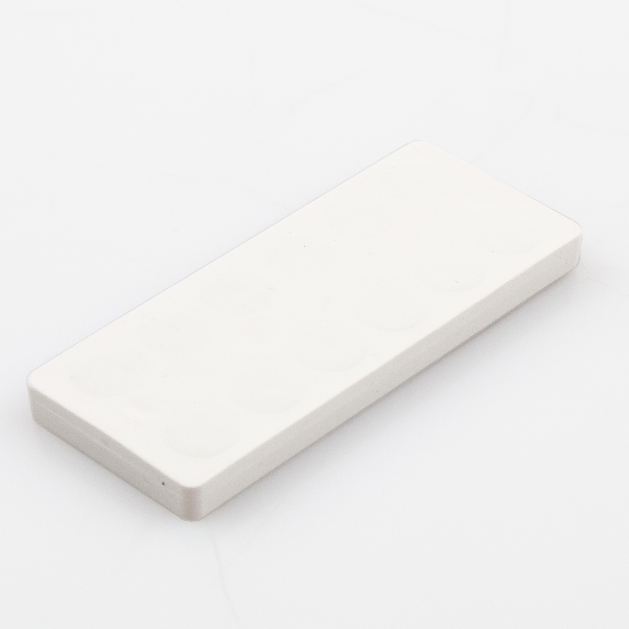 Gummiertes Magnetsystem 110x45x8,5mm mit Innengewinde M6, Farbe: weiß