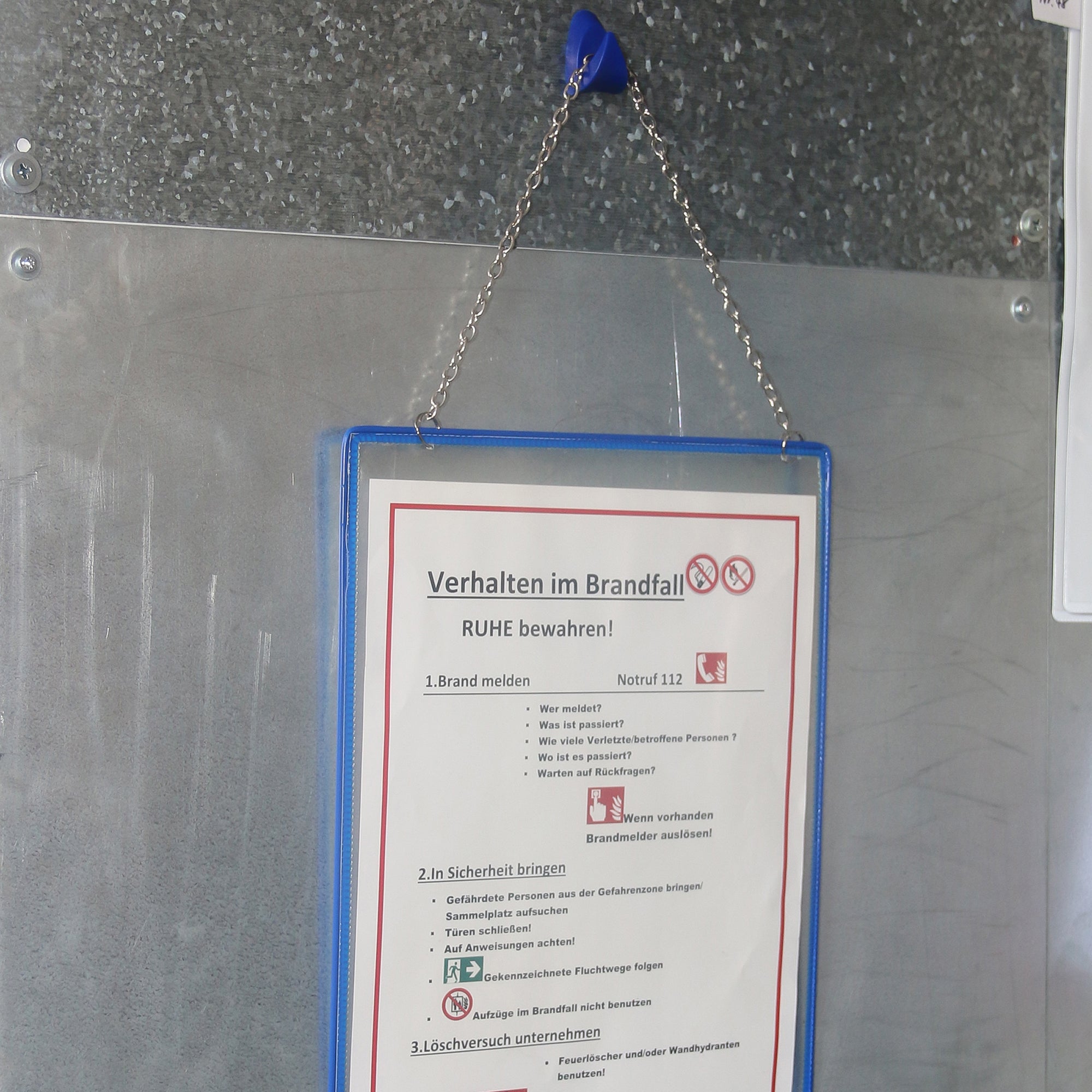 Magnetischer Wandhaken Farbe blau 32x24mm Anwendung