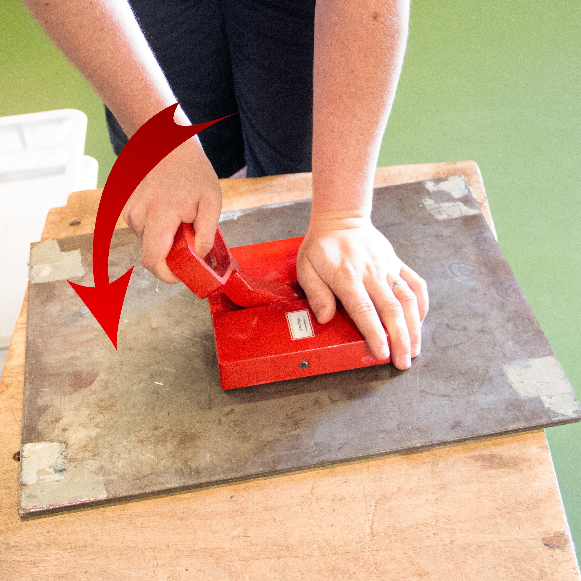 Handschwenkmagnet 160x180mm Ablösen