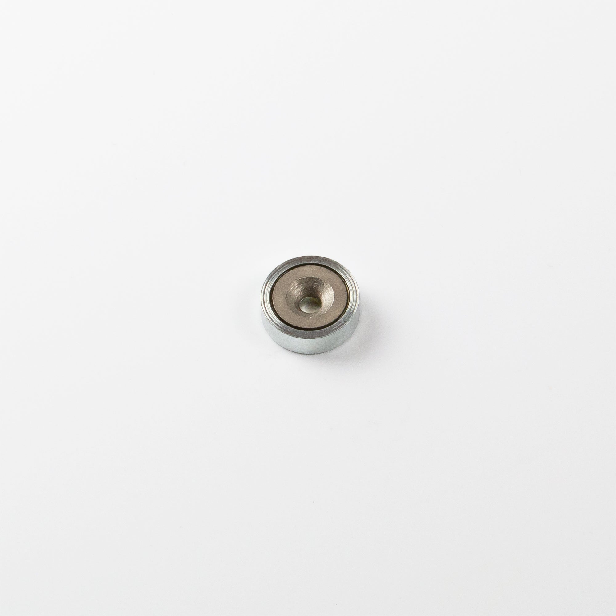 Samarium-Cobalt Flachgreifer Ø20x6mm mit konischer Senkung Haftfläche