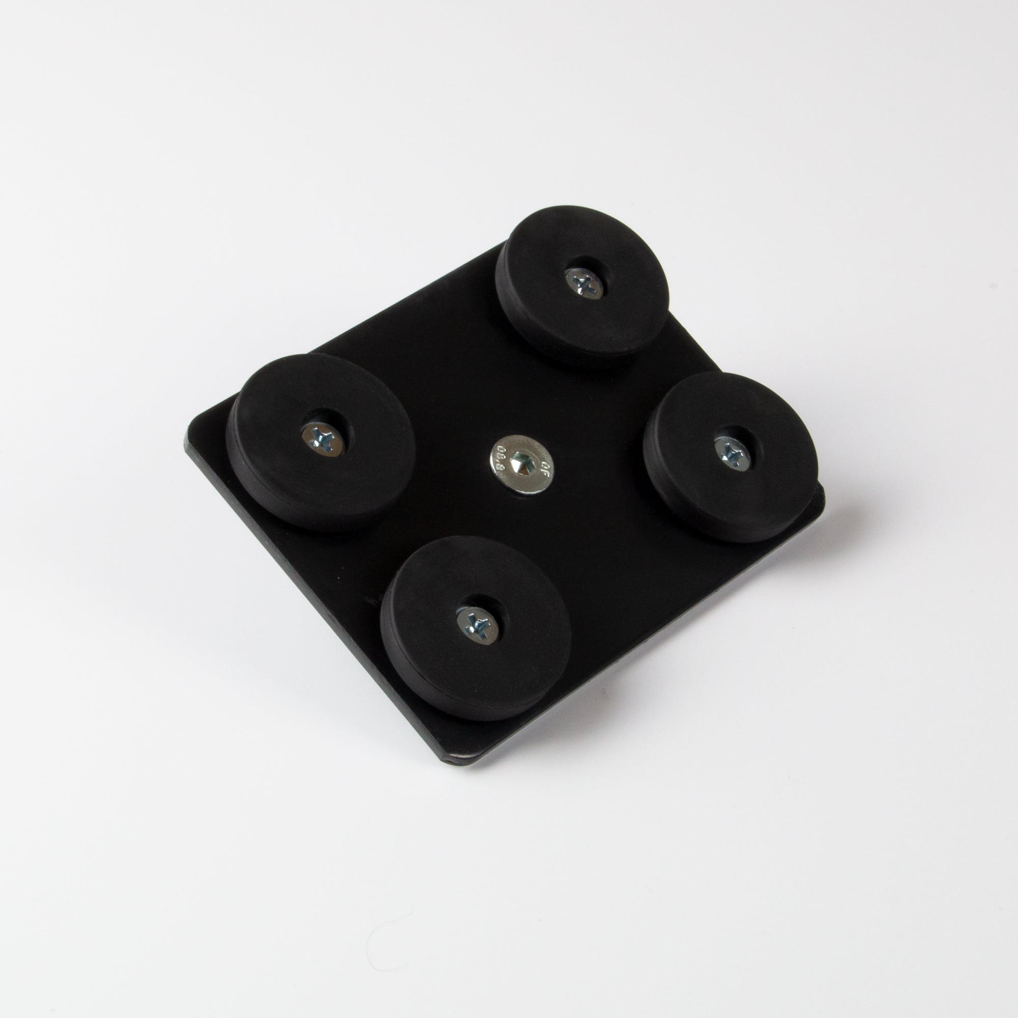 Gummierter Magnet 97x73x33mm mit Gewindezapfen M6 Haftfläche