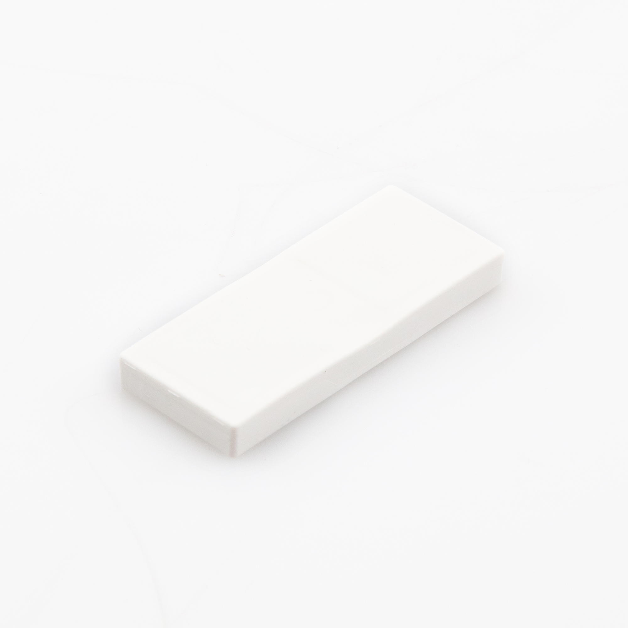 Gummiertes Magnetsystem 55x22,5x6mm mit Innengewinde M4, Farbe: weiß
