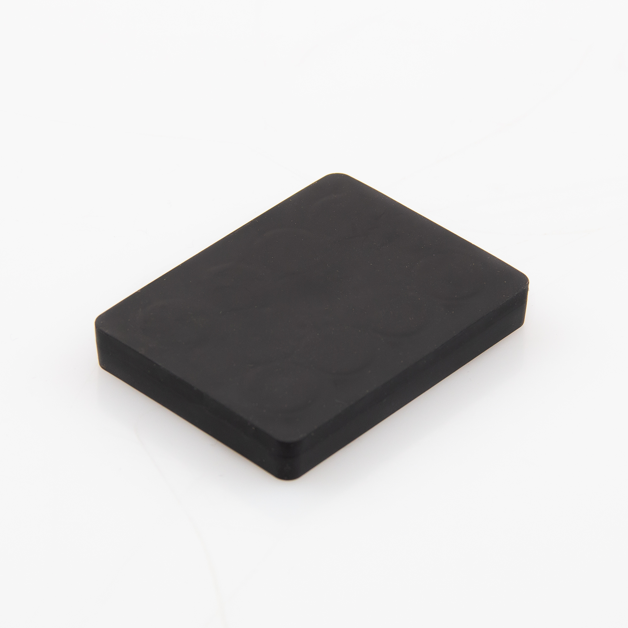 Gummiertes Magnetsystem 59x45x8,5mm mit Innengewinde 2xM5, Farbe: schwarz