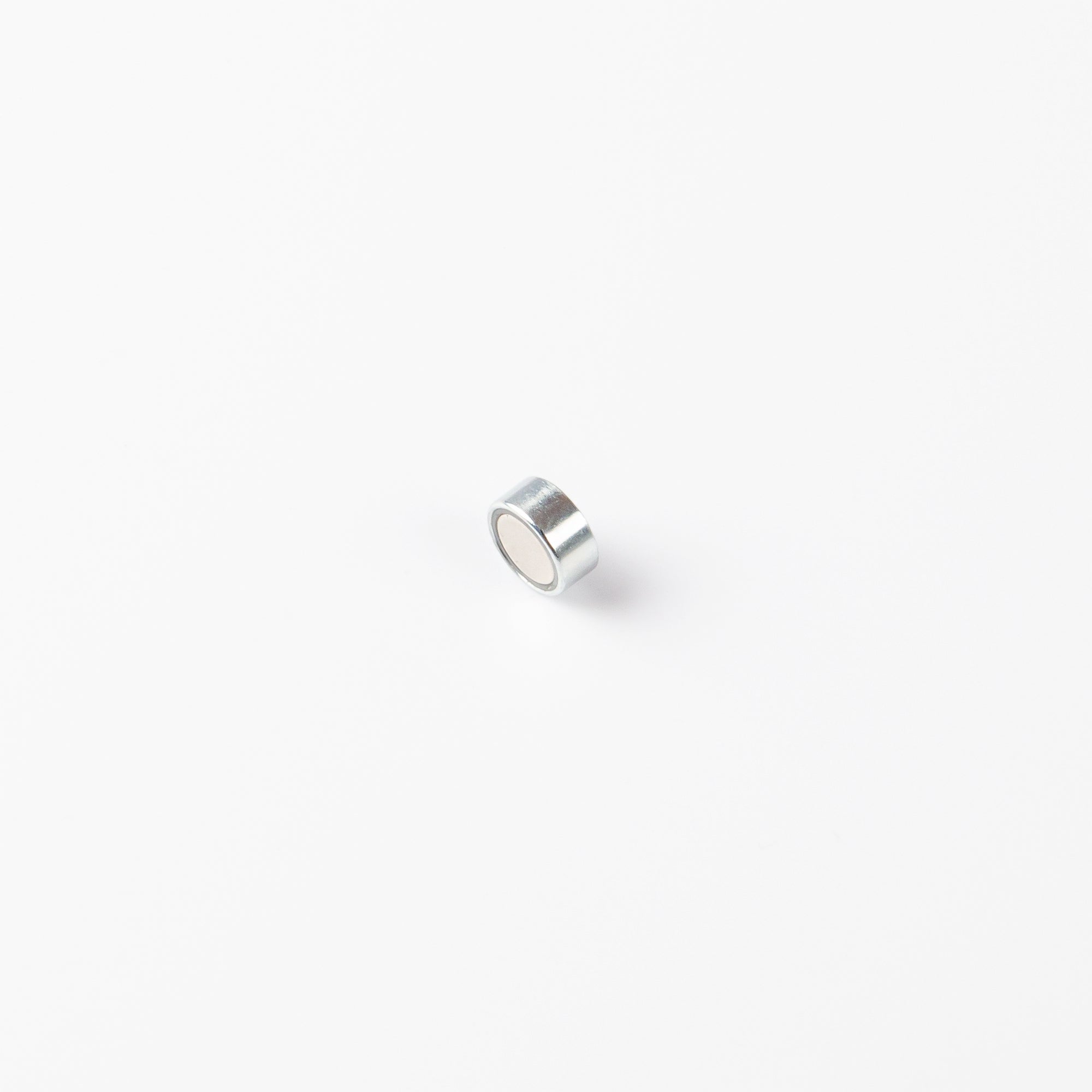 Neodym Topfmagnete mit der Abmessung Ø10x4,5mm von unten